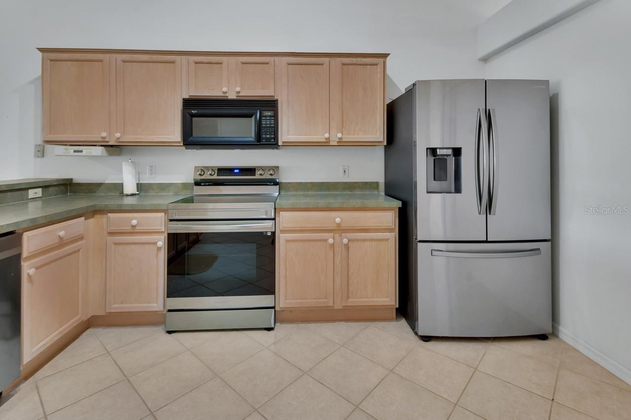 Image 12 of 39 For 1330 Wildberry Lane