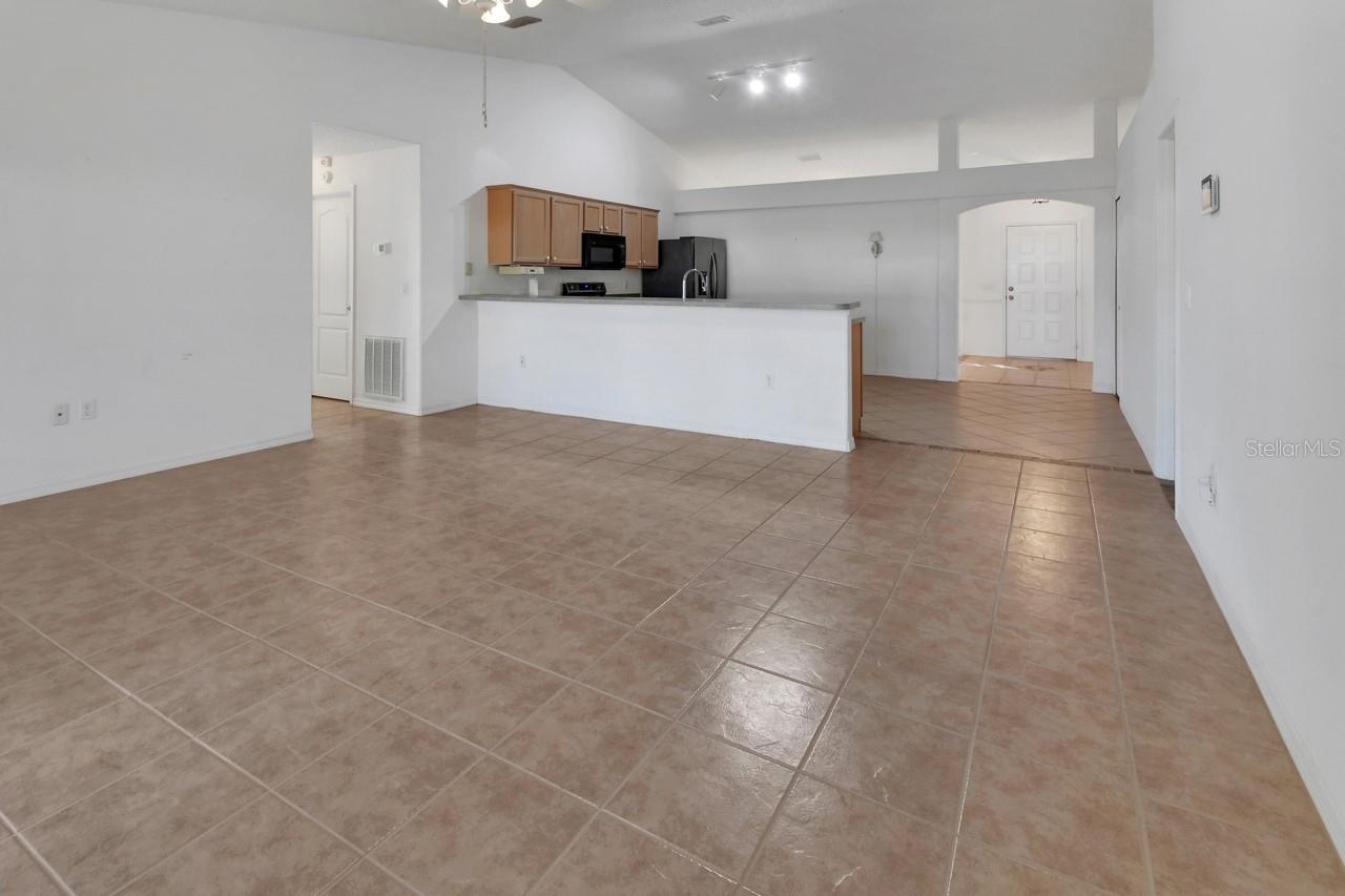 Image 14 of 39 For 1330 Wildberry Lane