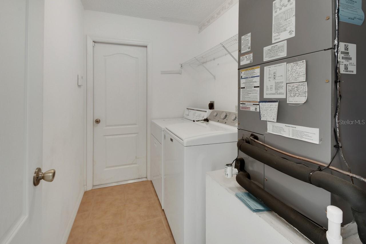 Image 28 of 39 For 1330 Wildberry Lane