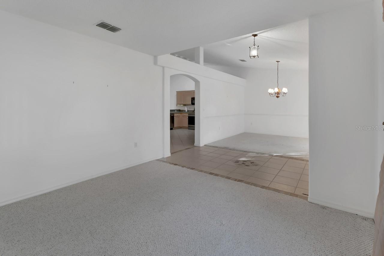 Image 5 of 39 For 1330 Wildberry Lane