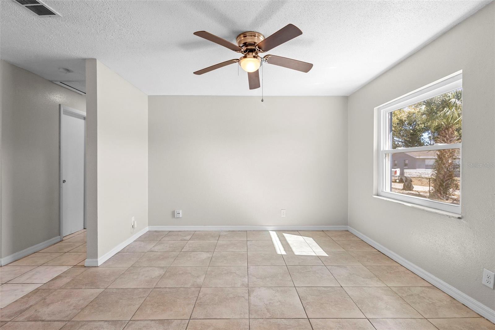 Image 6 of 28 For 1604 Stocking Street