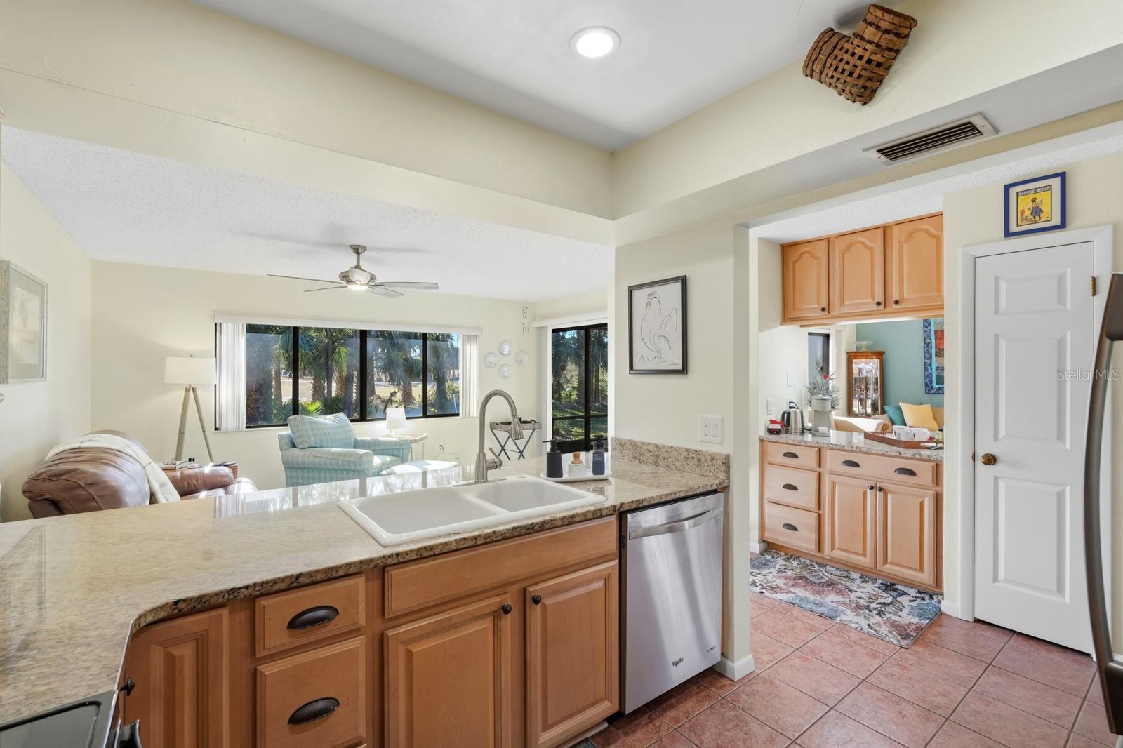 Image 15 of 51 For 57 Weymouth Lane