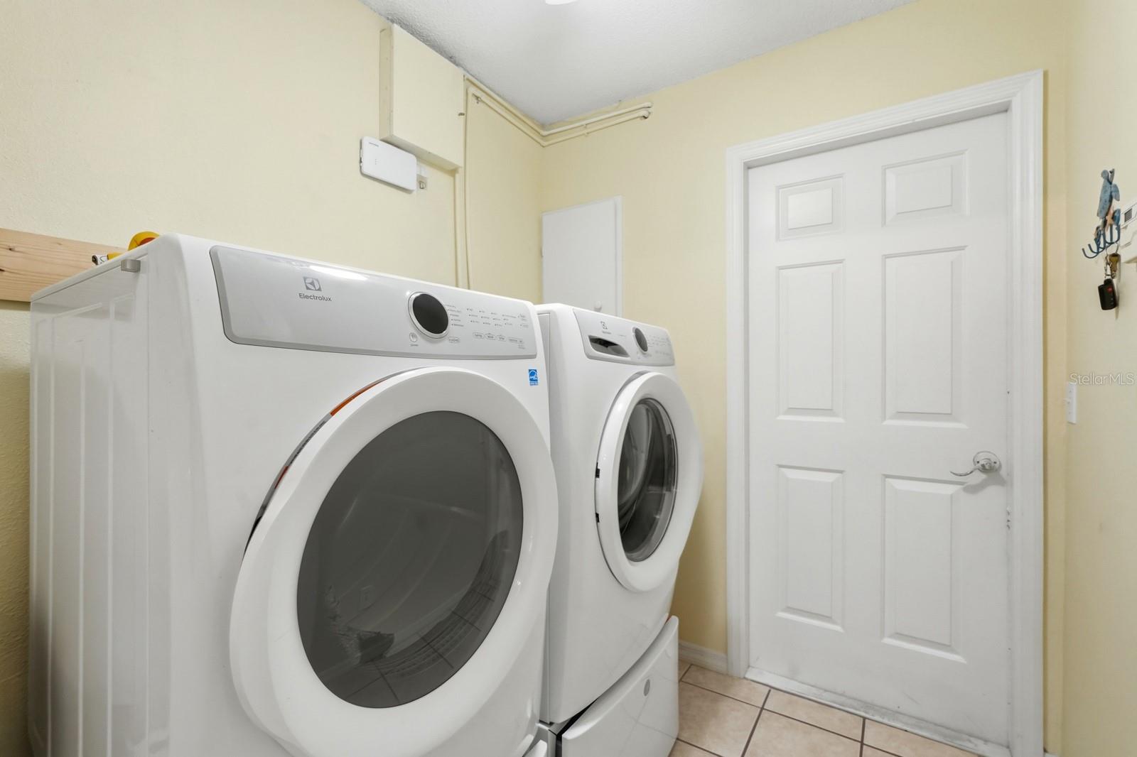 Image 30 of 63 For 90 Bryan Cave Road