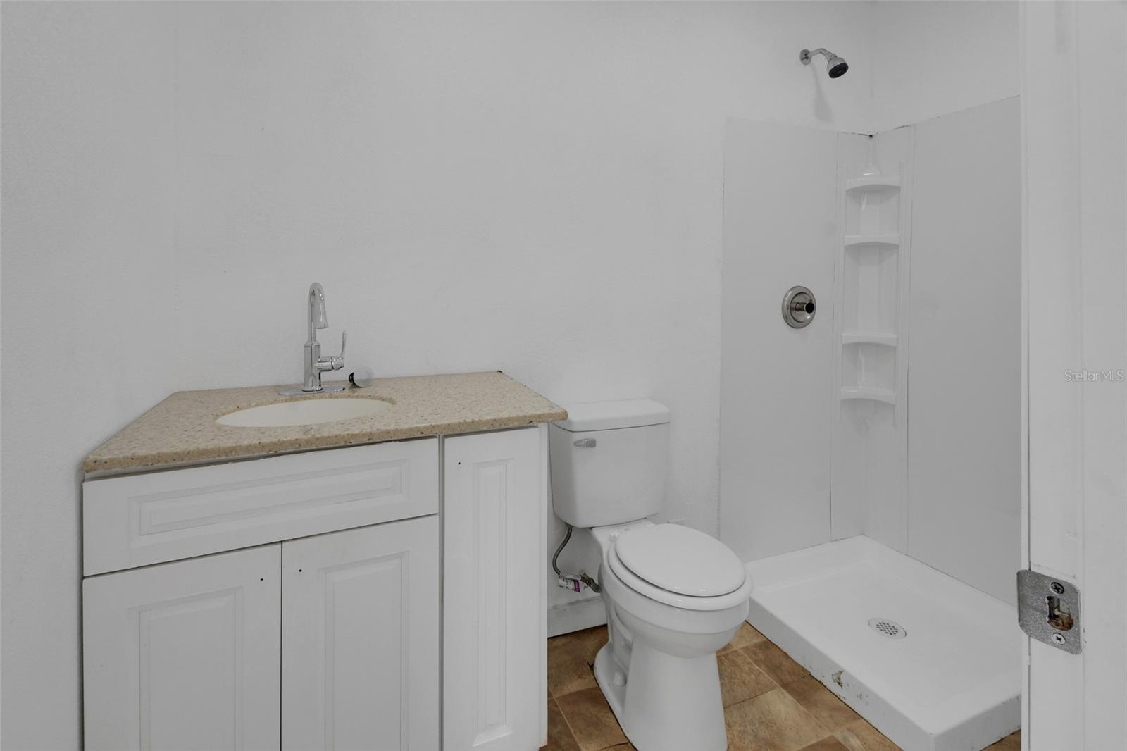 Image 21 of 40 For 2525 Vista Park Drive