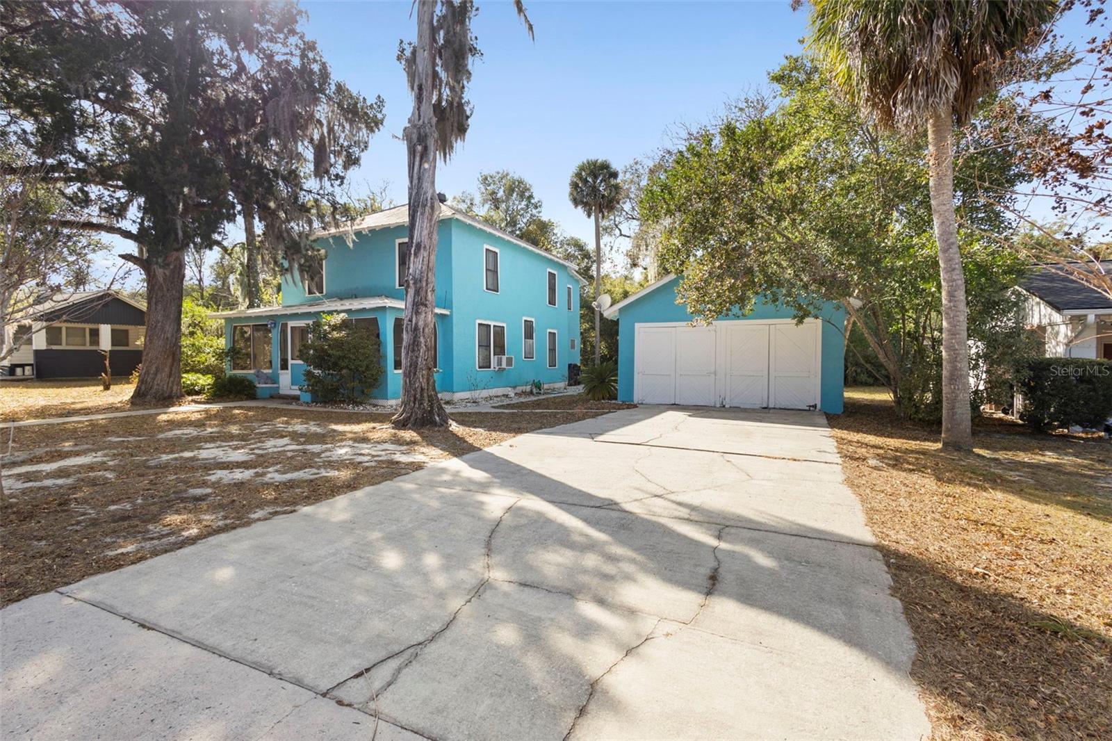 Image 4 of 43 For 529 Leavitt Avenue