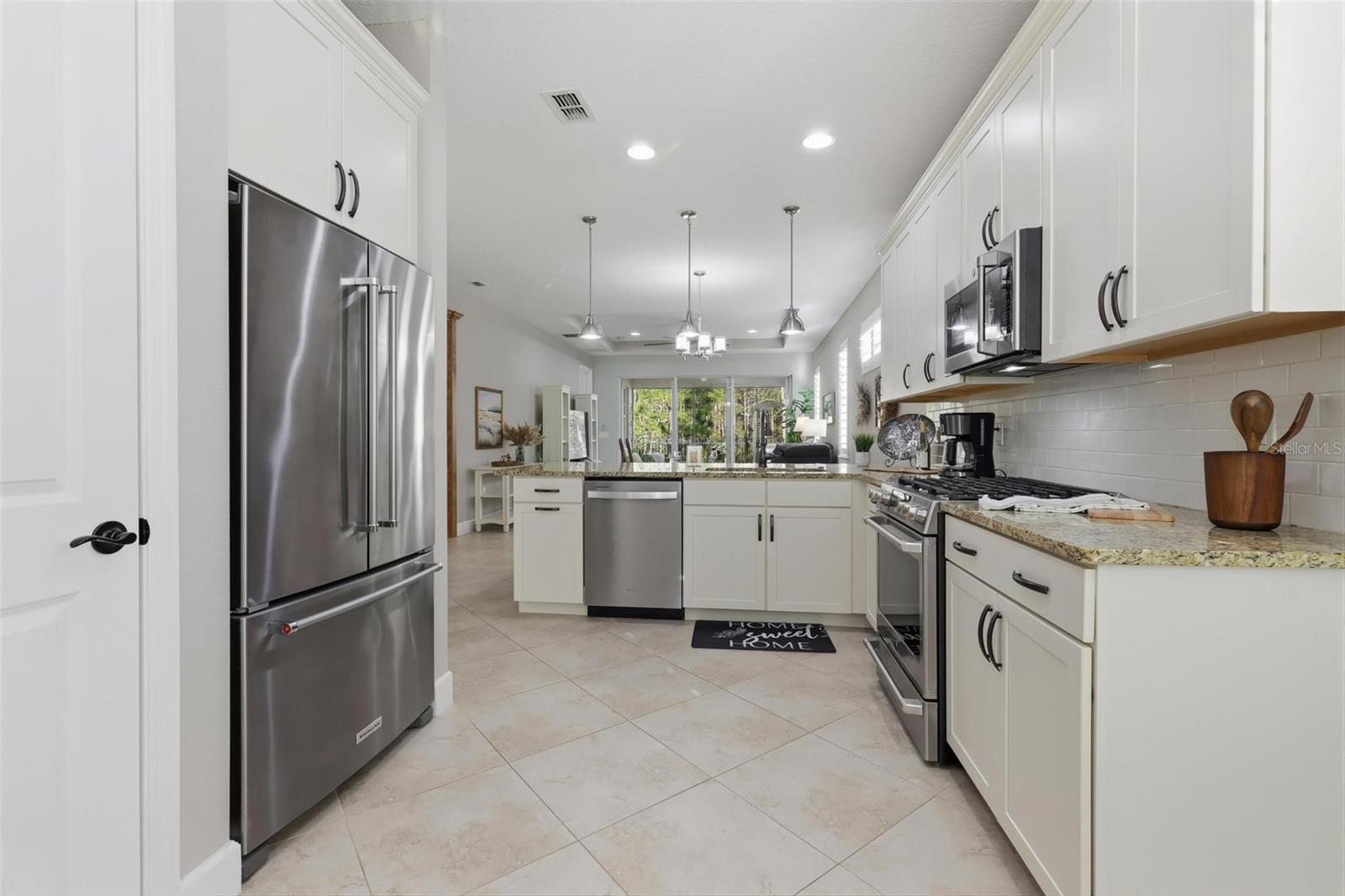 Image 14 of 37 For 1361 Hayton Avenue