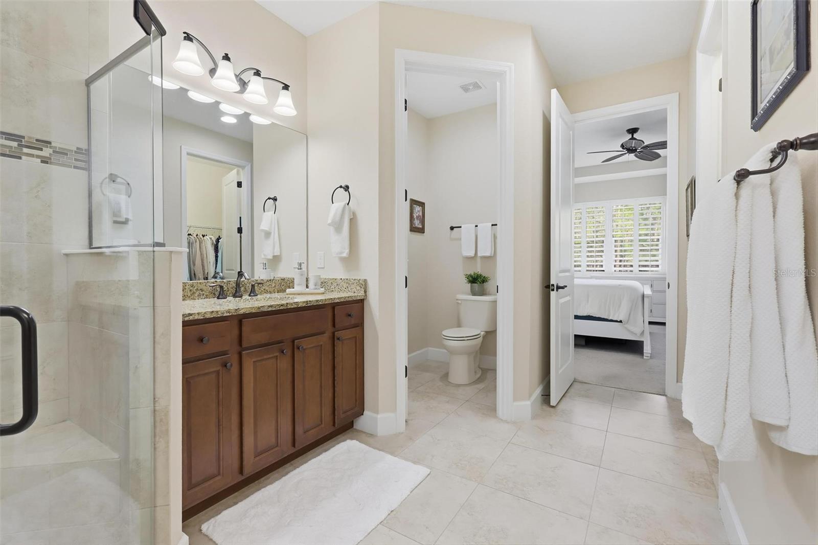 Image 23 of 37 For 1361 Hayton Avenue