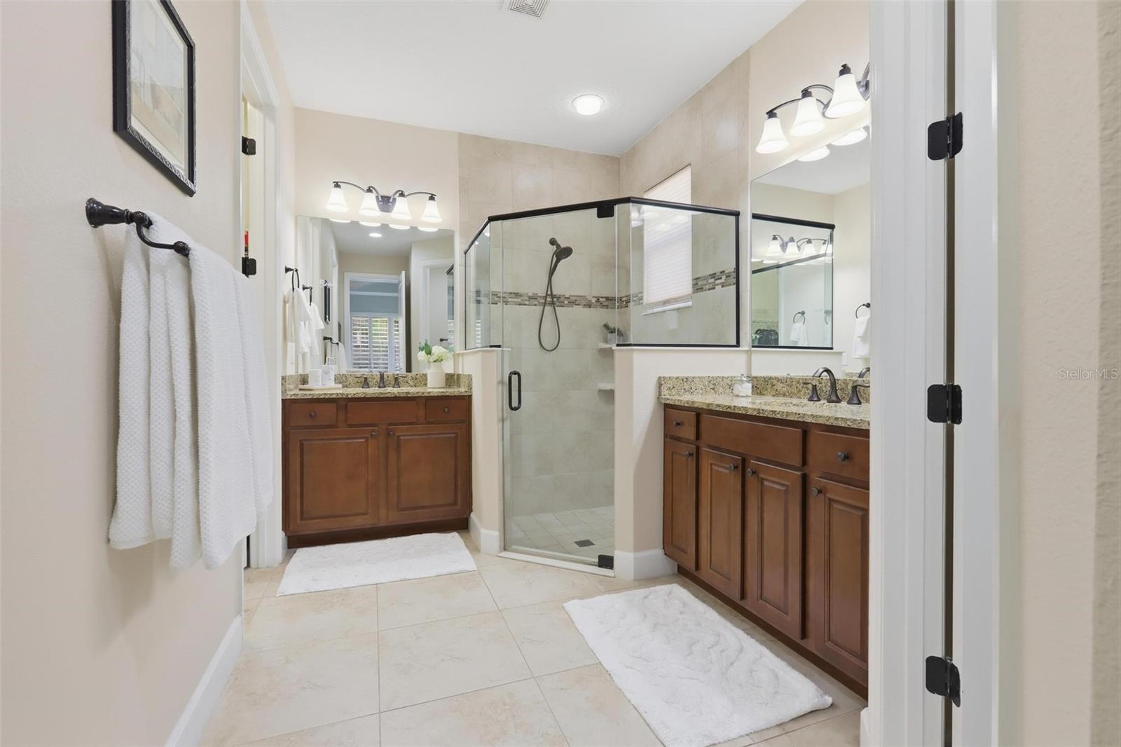 Image 24 of 37 For 1361 Hayton Avenue