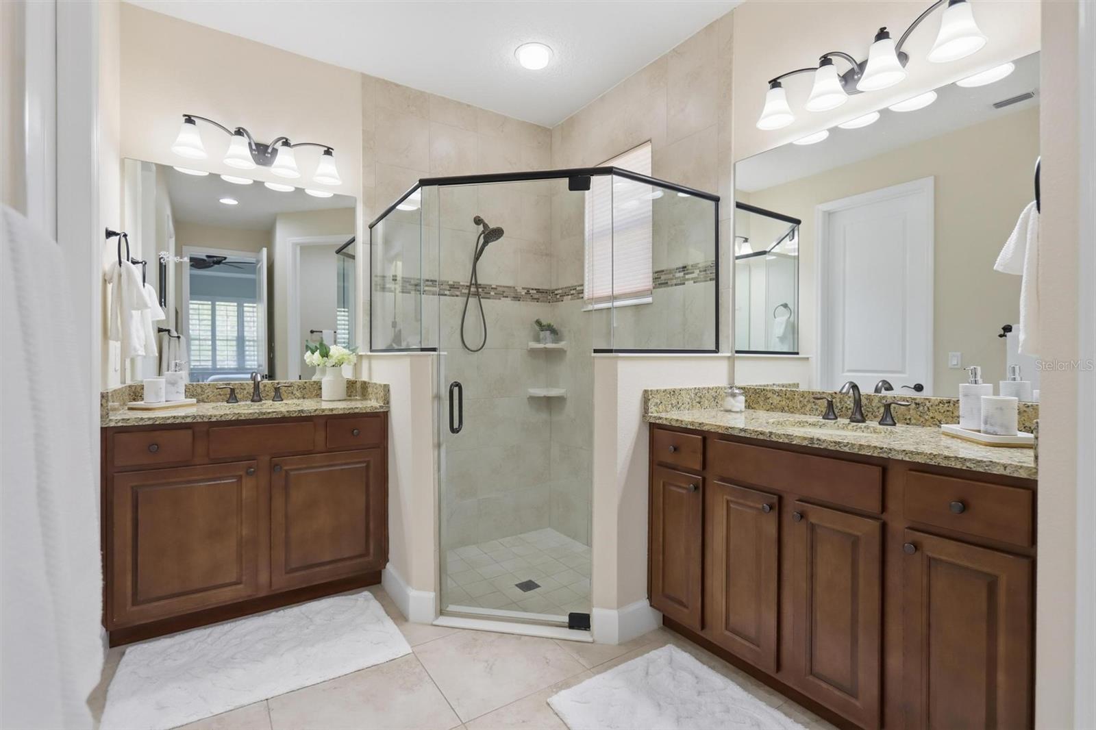 Image 25 of 37 For 1361 Hayton Avenue