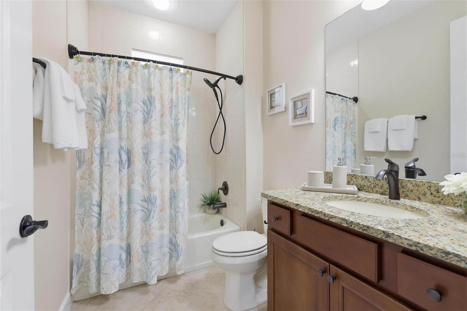 Image 31 of 37 For 1361 Hayton Avenue