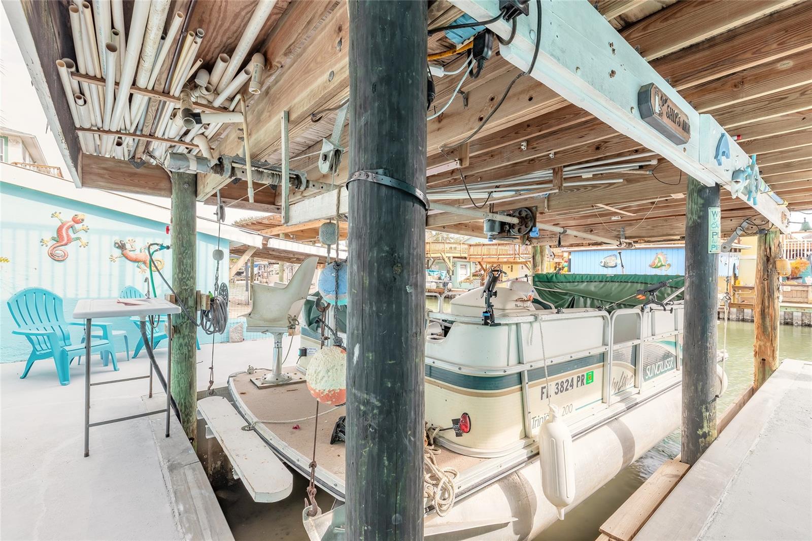 Image 20 of 67 For 191 Ariel Road