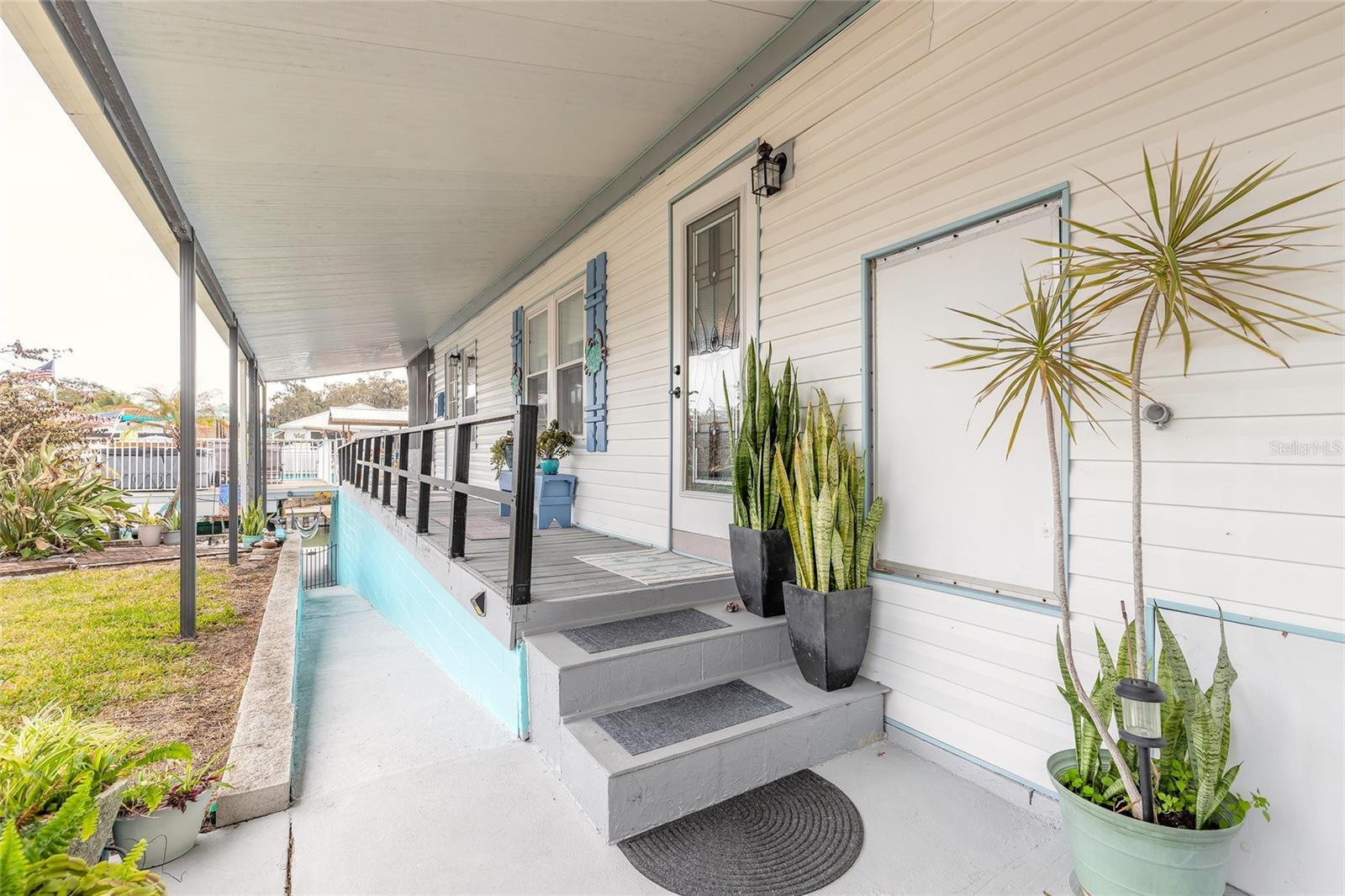 Image 33 of 67 For 191 Ariel Road