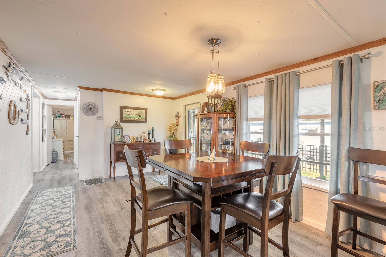 Image 51 of 67 For 191 Ariel Road