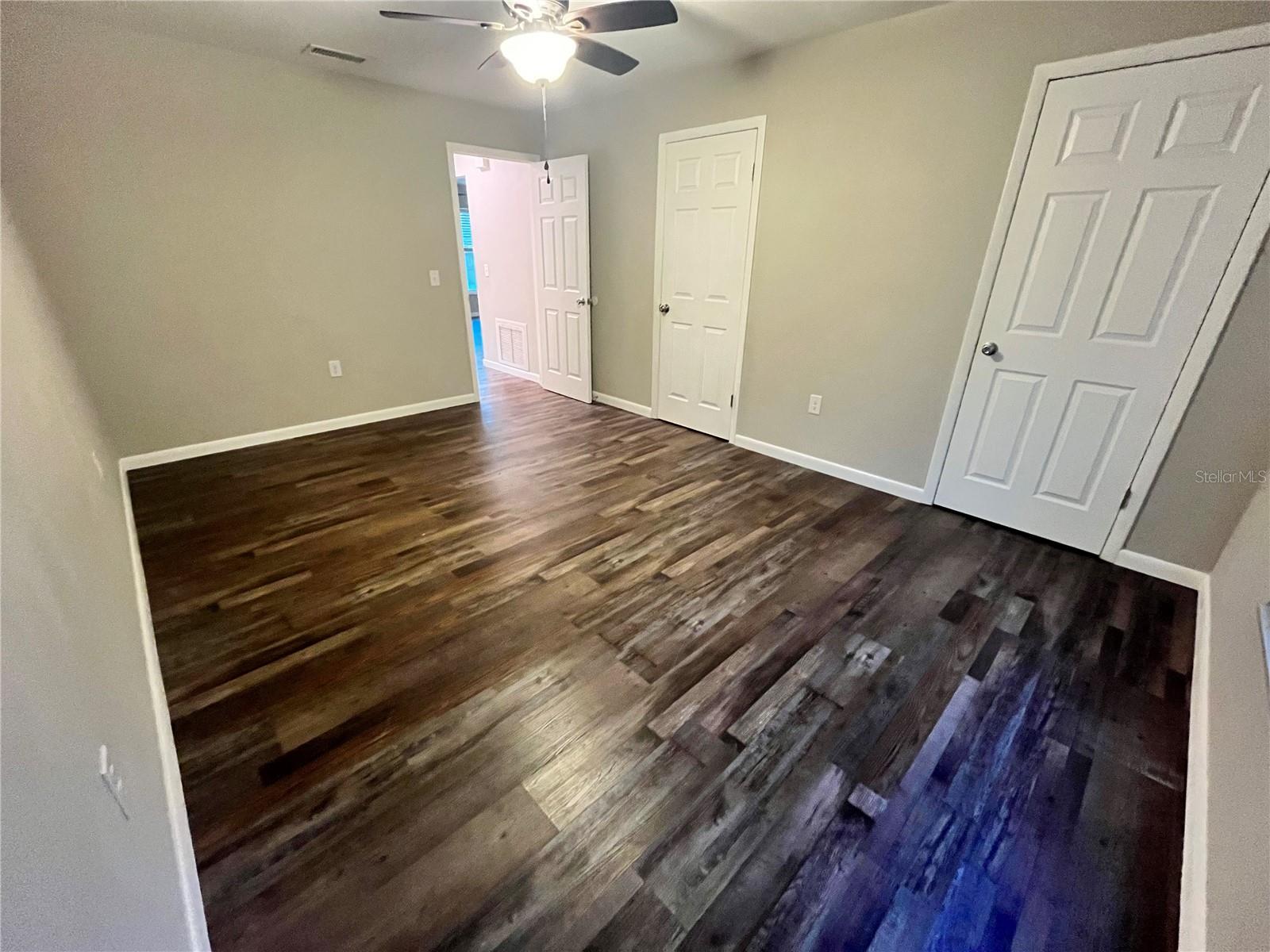 Image 13 of 19 For 601 Andys Court