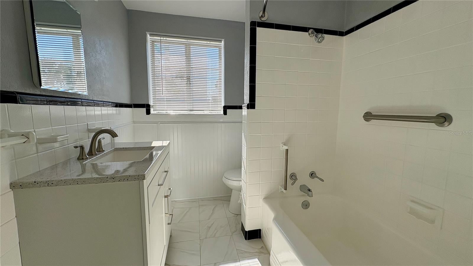 Image 15 of 22 For 500 Beach Street C1