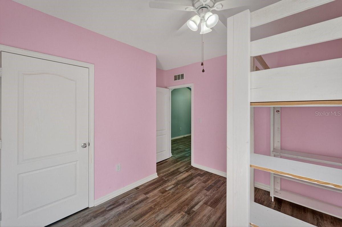 Image 24 of 49 For 430 Pink Coral Lane