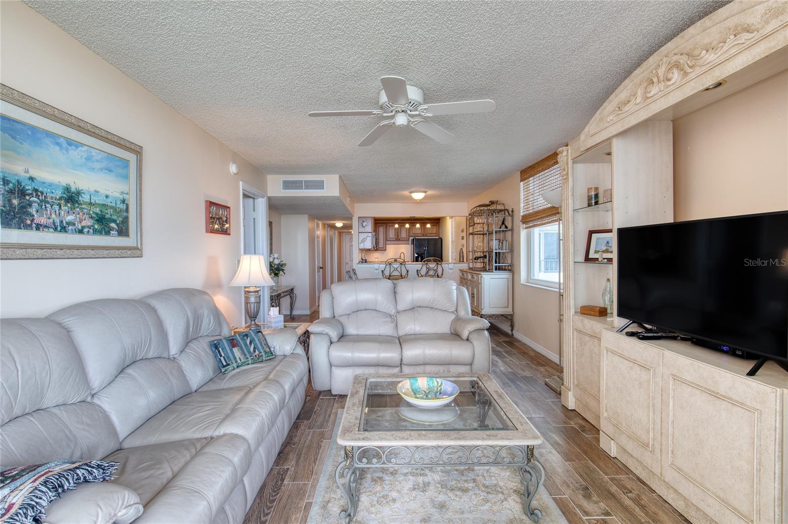 Image 19 of 53 For 3370 Ocean Shore Boulevard 3060