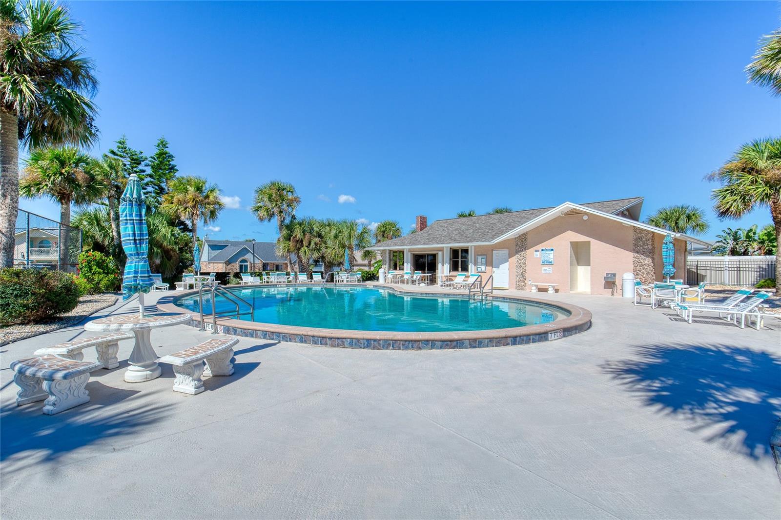 Image 42 of 53 For 3370 Ocean Shore Boulevard 3060