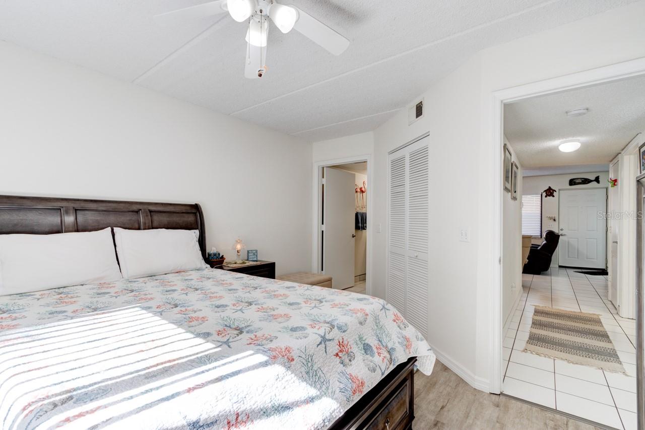 Image 15 of 25 For 1601 Big Tree Road 902