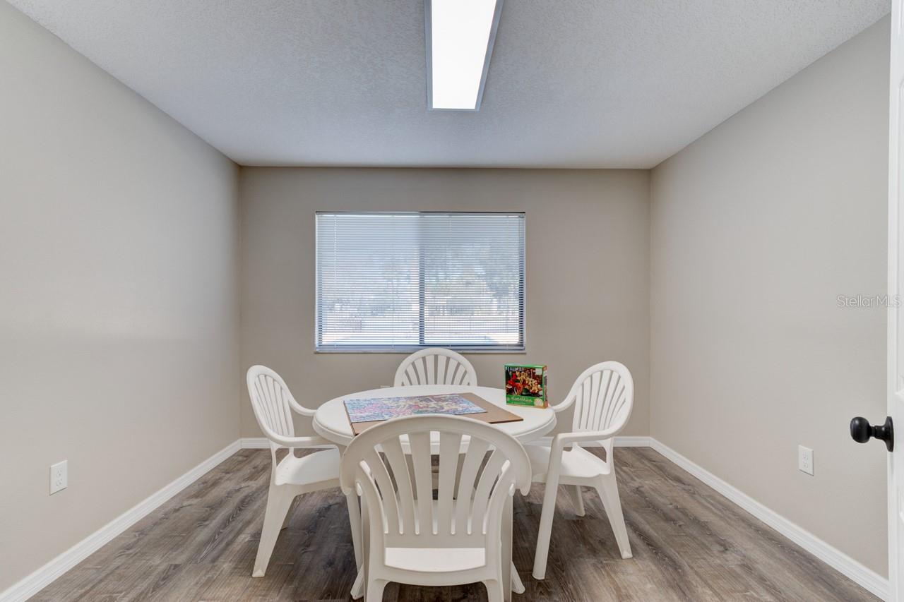 Image 21 of 25 For 1601 Big Tree Road 902