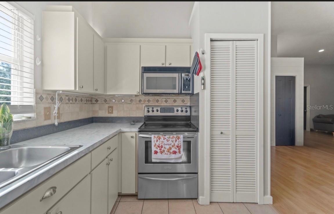 Image 14 of 29 For 1436 Golf Avenue