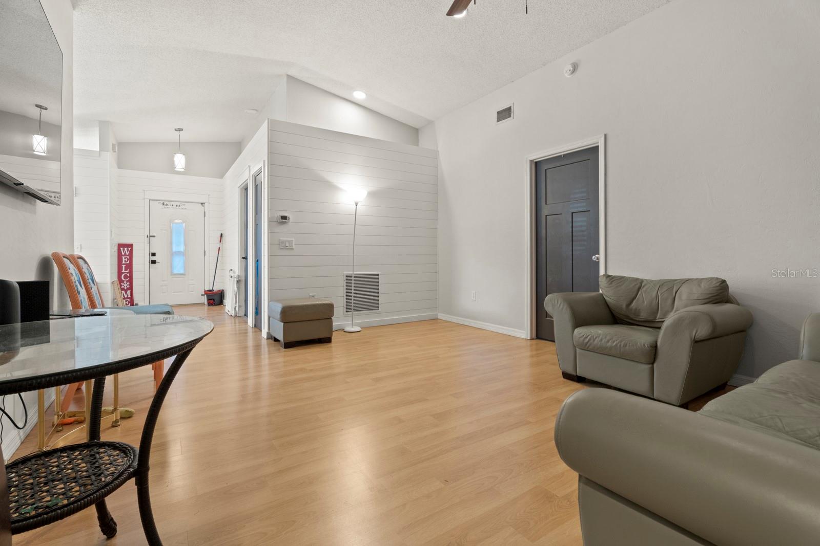 Image 16 of 29 For 1436 Golf Avenue