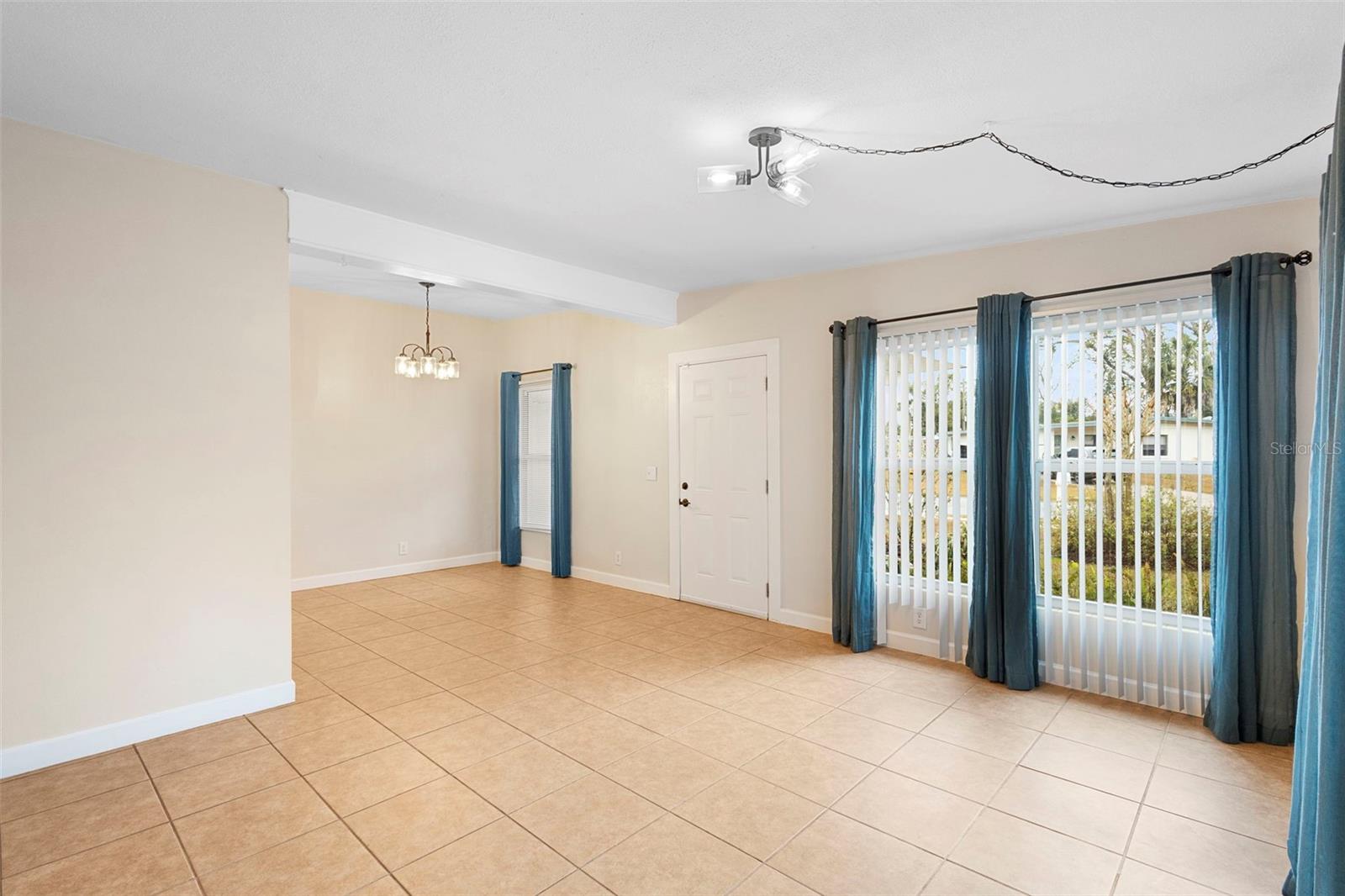 Image 10 of 38 For 617 Mimosa Terrace