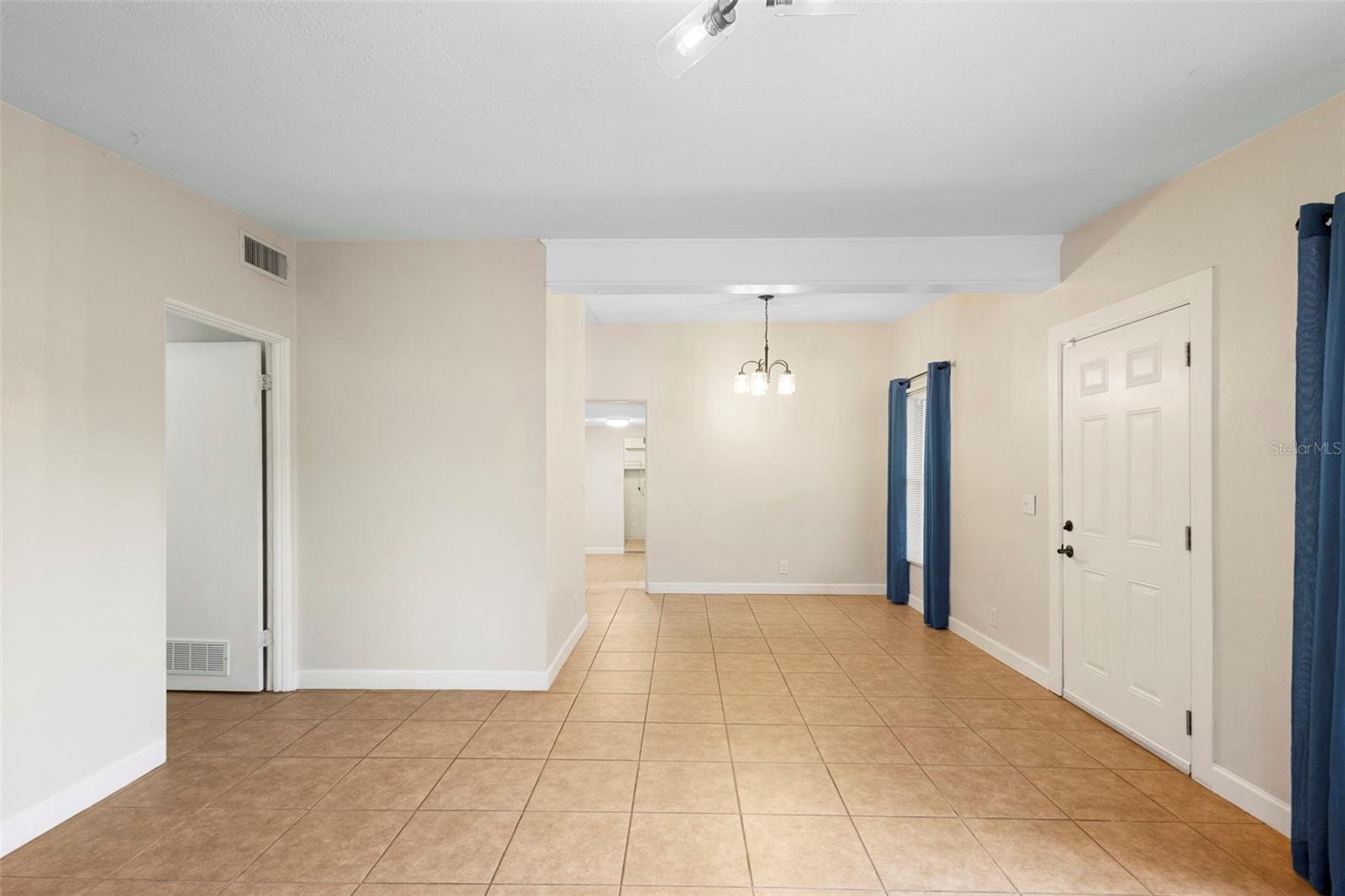 Image 11 of 38 For 617 Mimosa Terrace