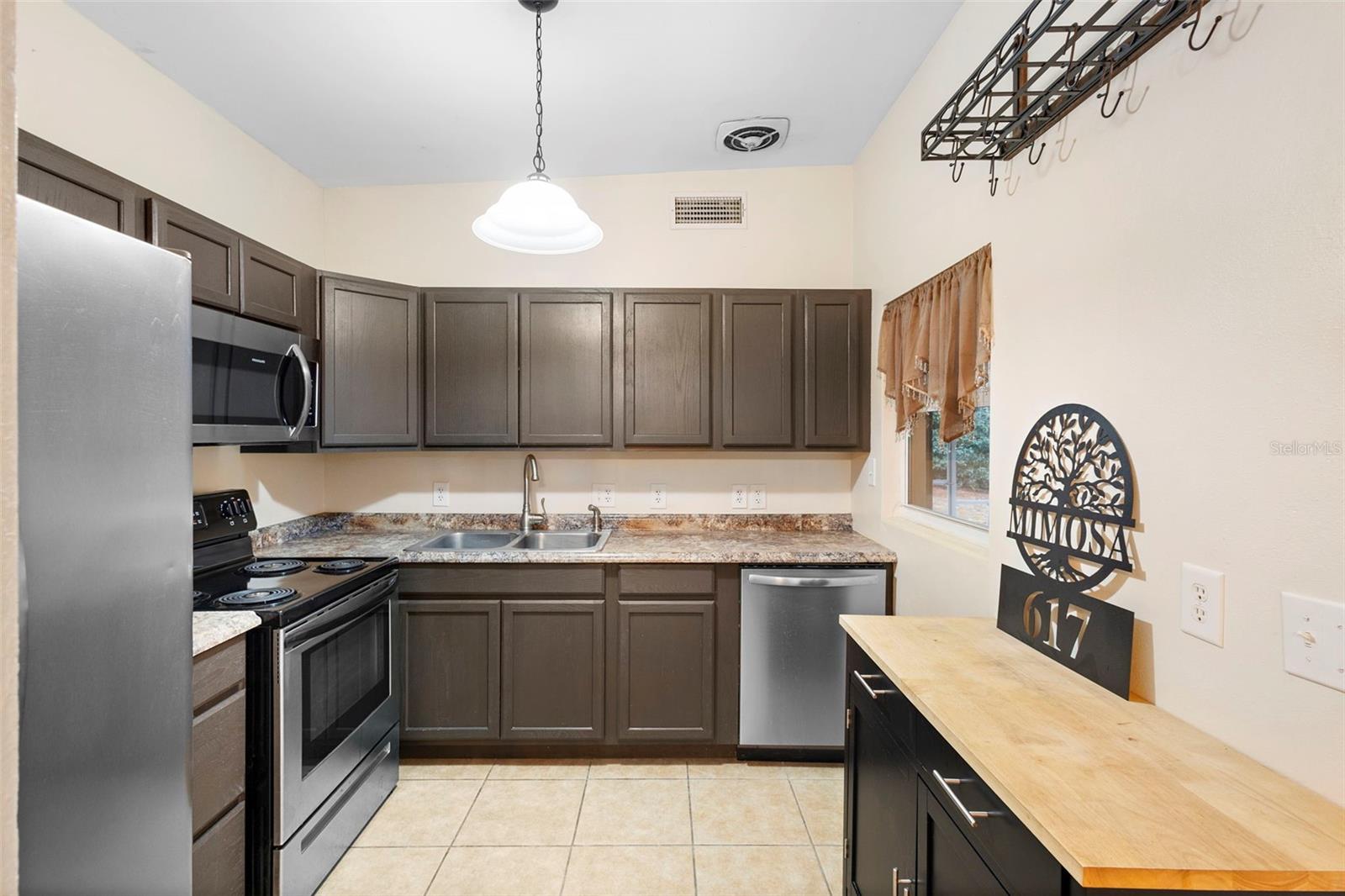 Image 16 of 38 For 617 Mimosa Terrace