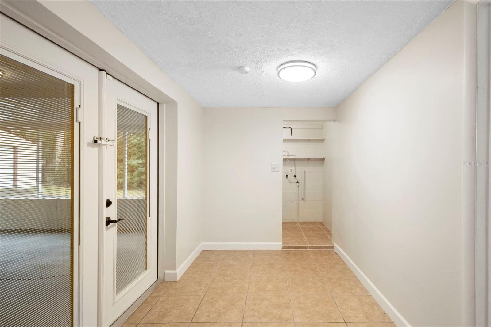 Image 22 of 38 For 617 Mimosa Terrace