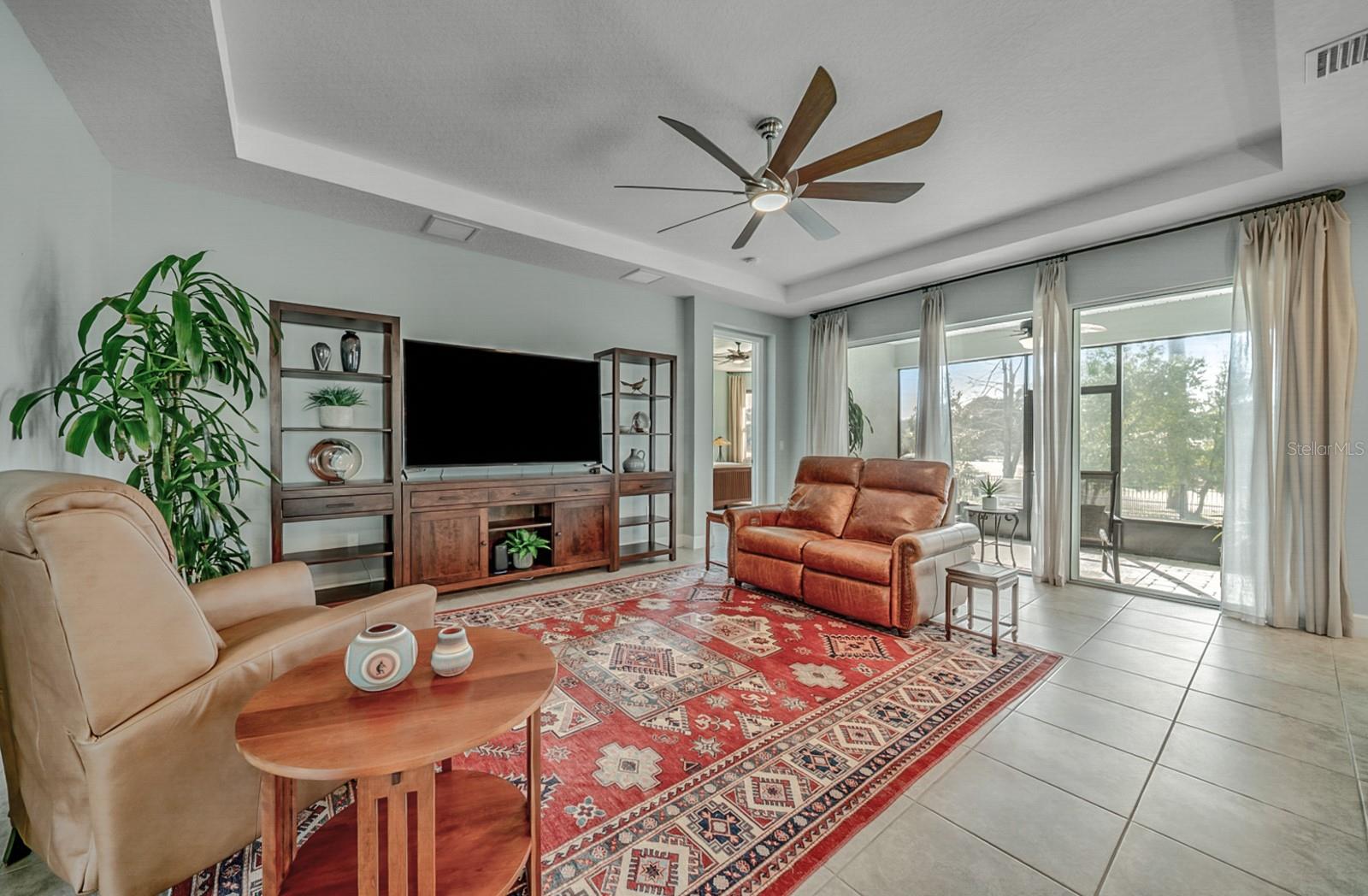 Image 12 of 65 For 1038 Victoria Hills Drive S