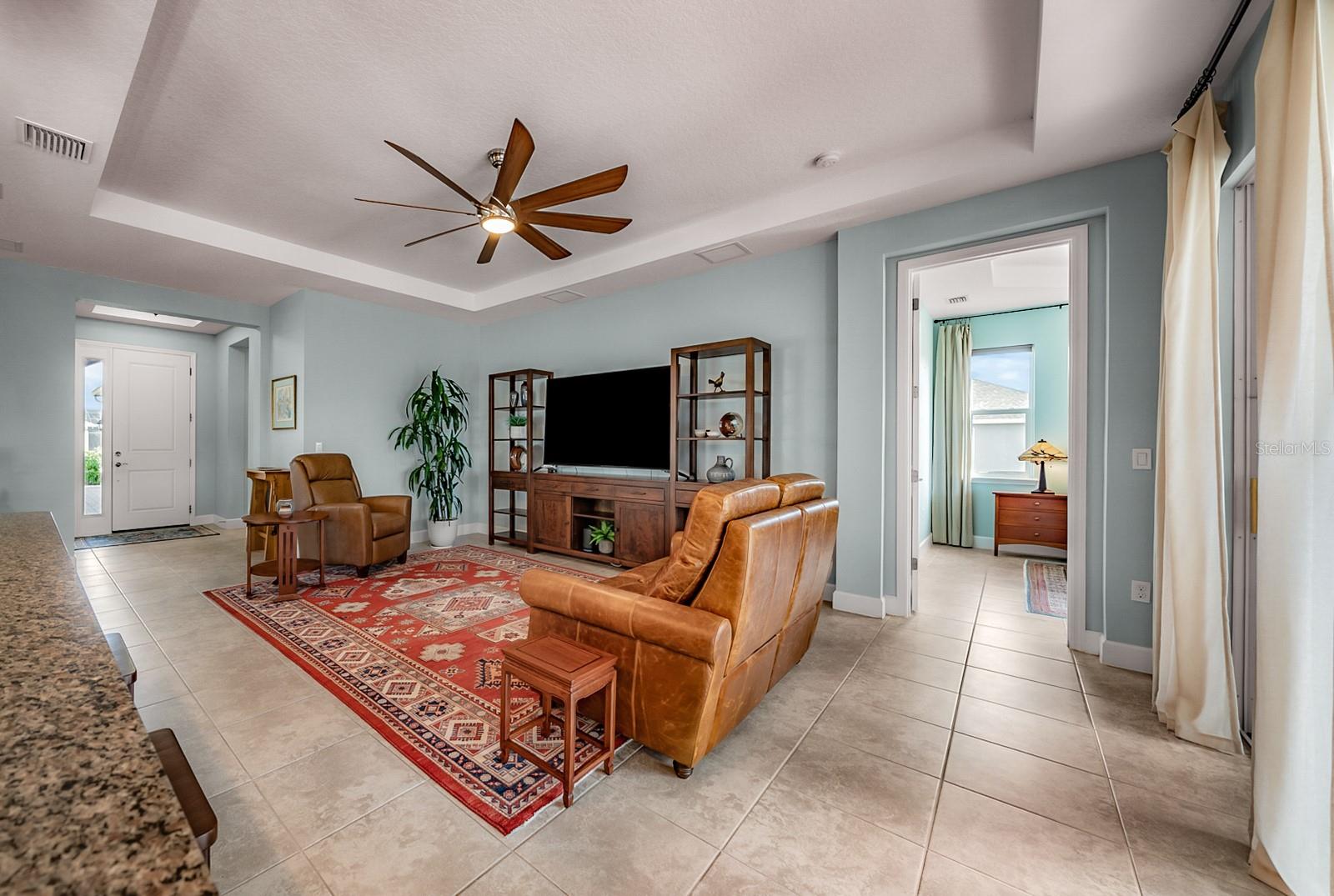 Image 13 of 65 For 1038 Victoria Hills Drive S