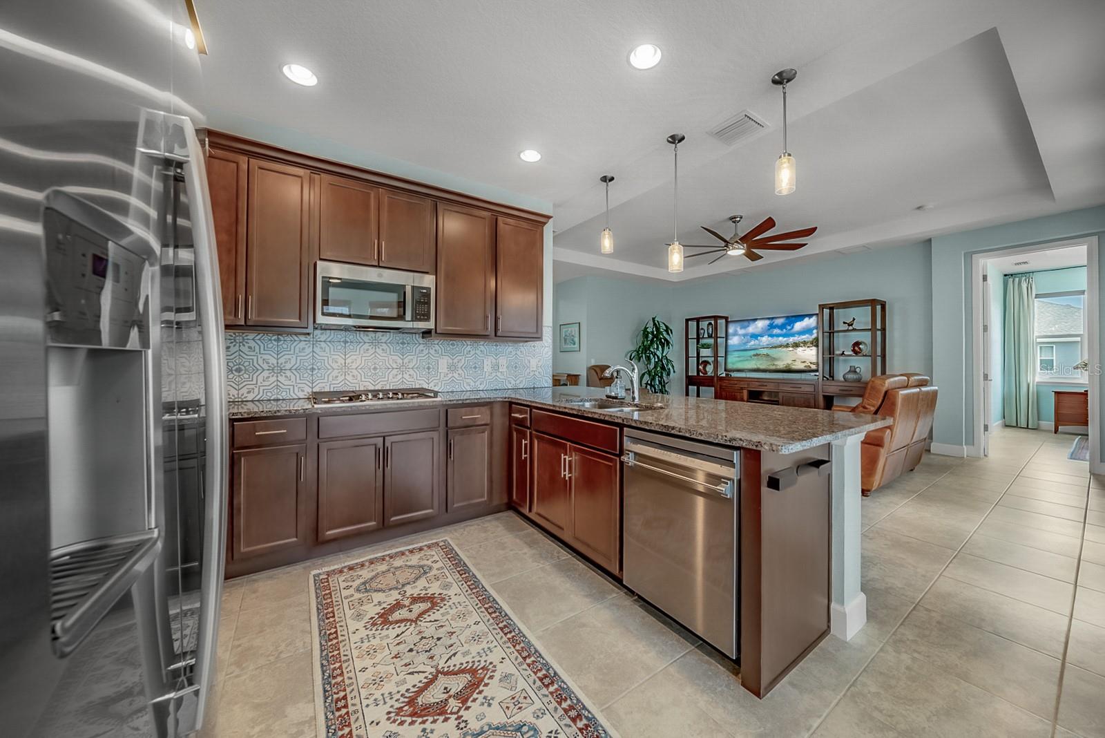 Image 19 of 65 For 1038 Victoria Hills Drive S