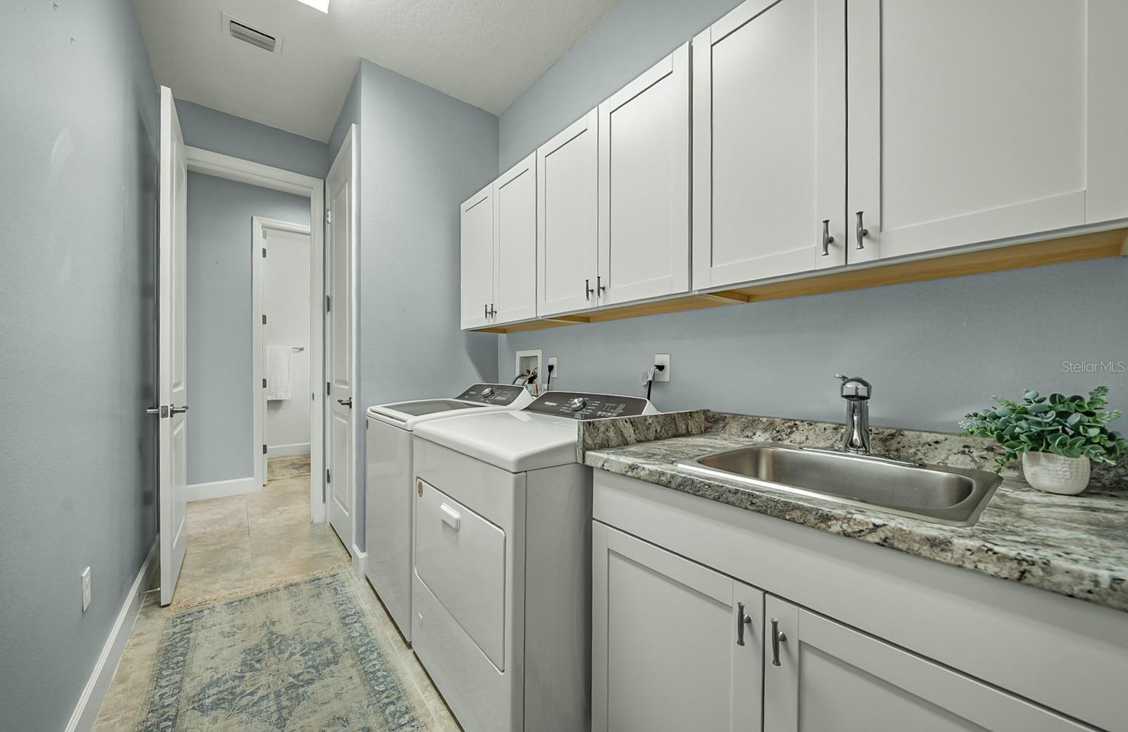 Image 34 of 65 For 1038 Victoria Hills Drive S