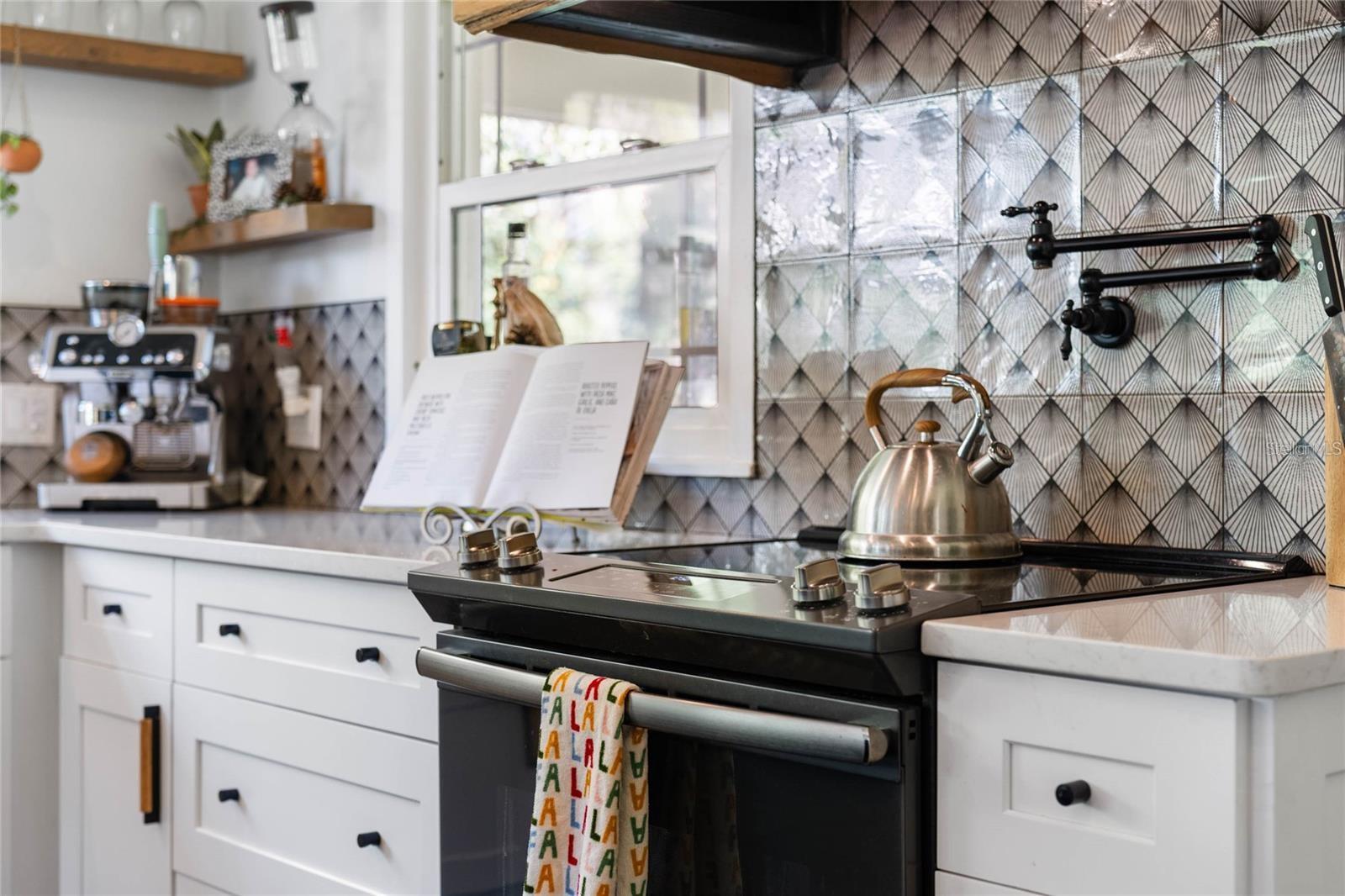 Image 6 of 26 For 2133 Eau Claire Avenue