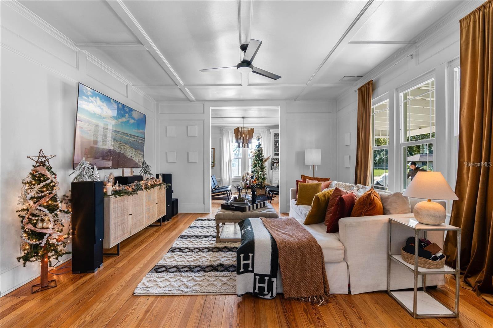 Image 9 of 26 For 2133 Eau Claire Avenue