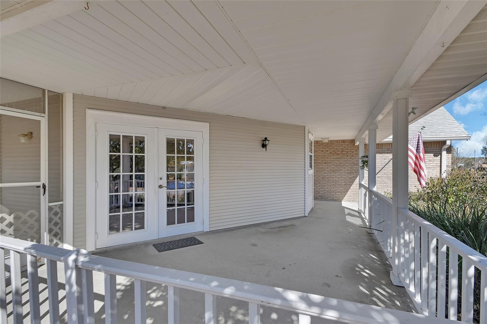 Image 26 of 29 For 1200 Village Lake Drive