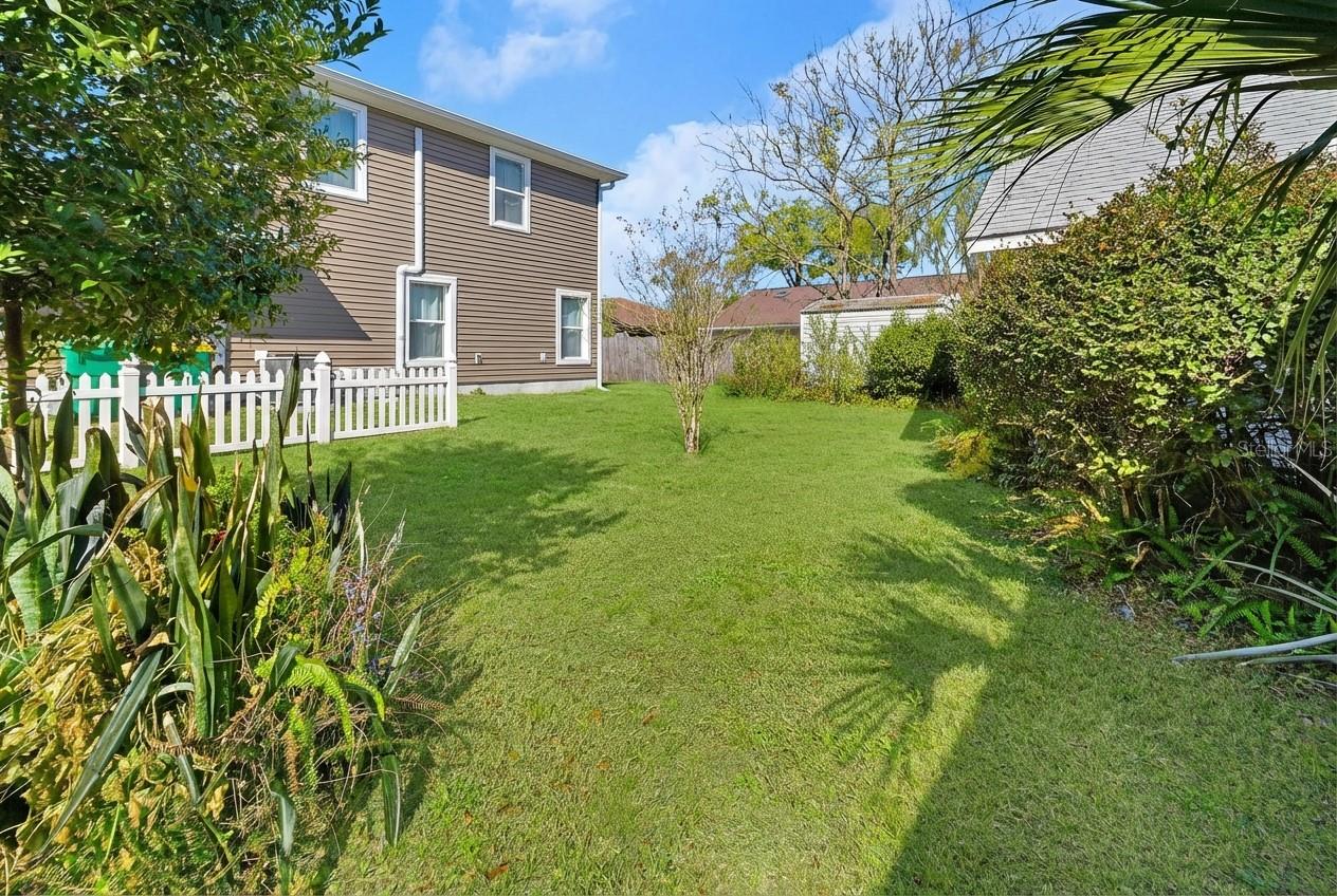 Image 29 of 29 For 1200 Village Lake Drive