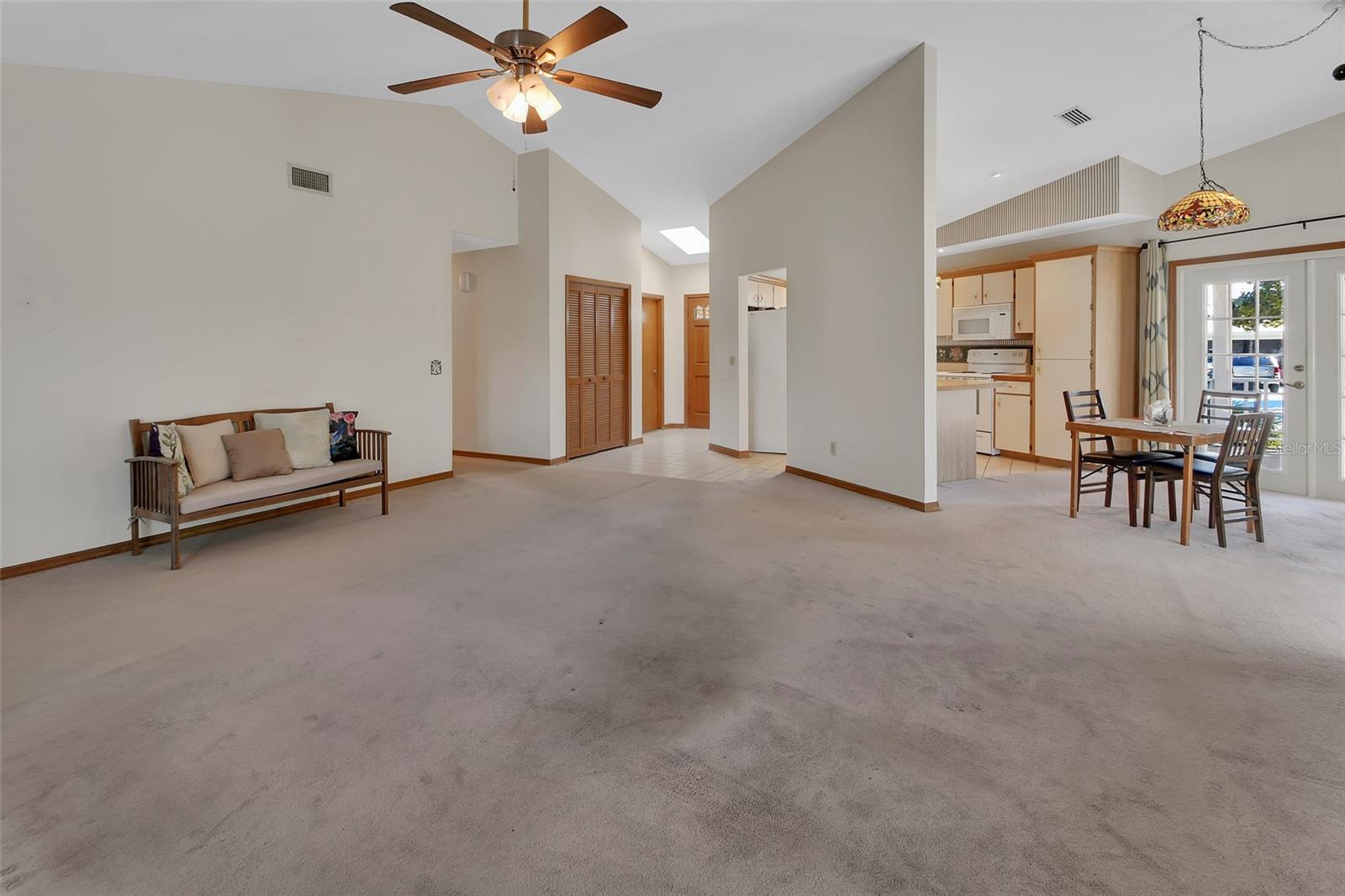 Image 4 of 29 For 1200 Village Lake Drive