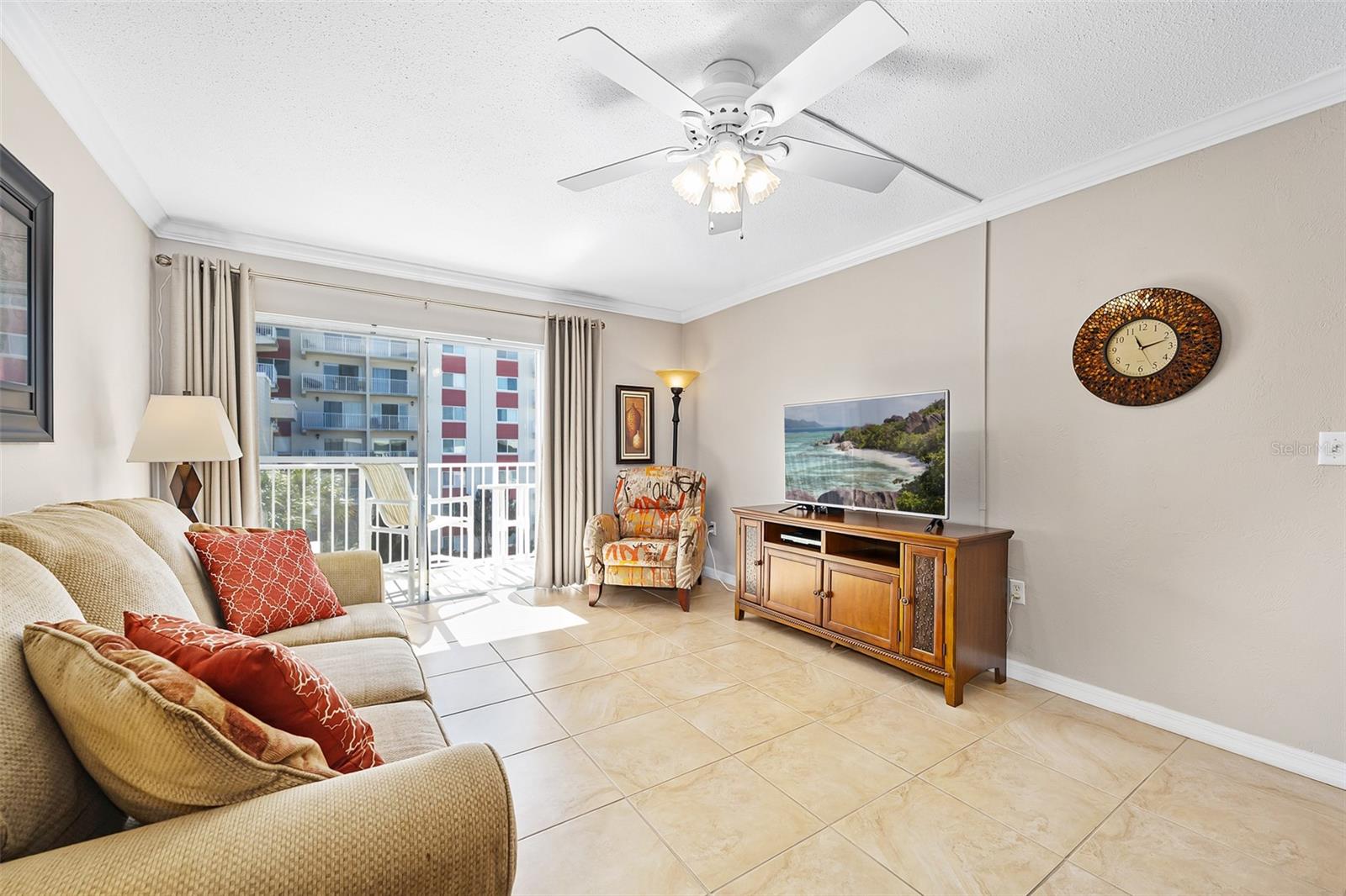 Image 11 of 44 For 2711 Halifax Avenue 478