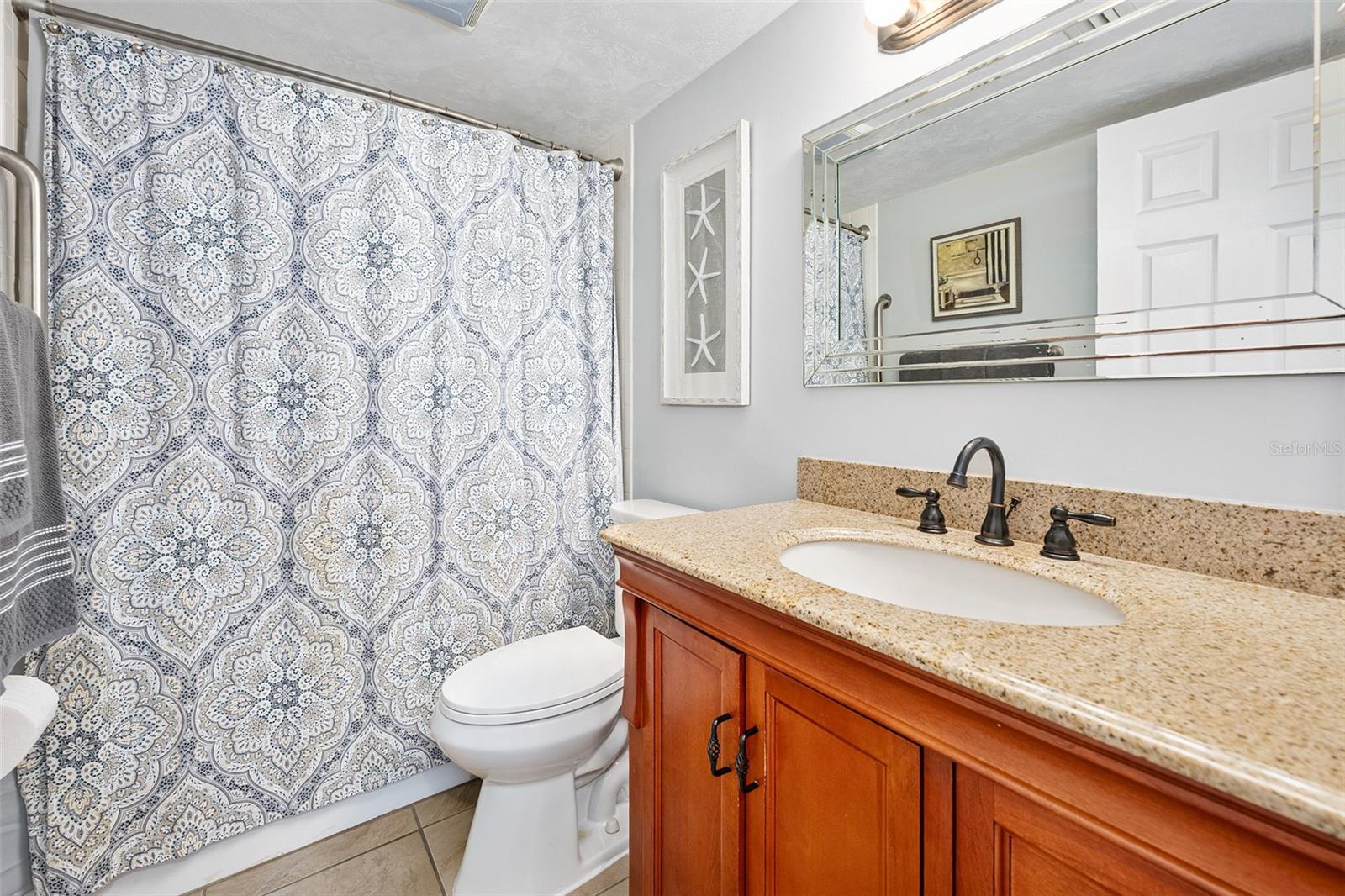 Image 13 of 44 For 2711 Halifax Avenue 478