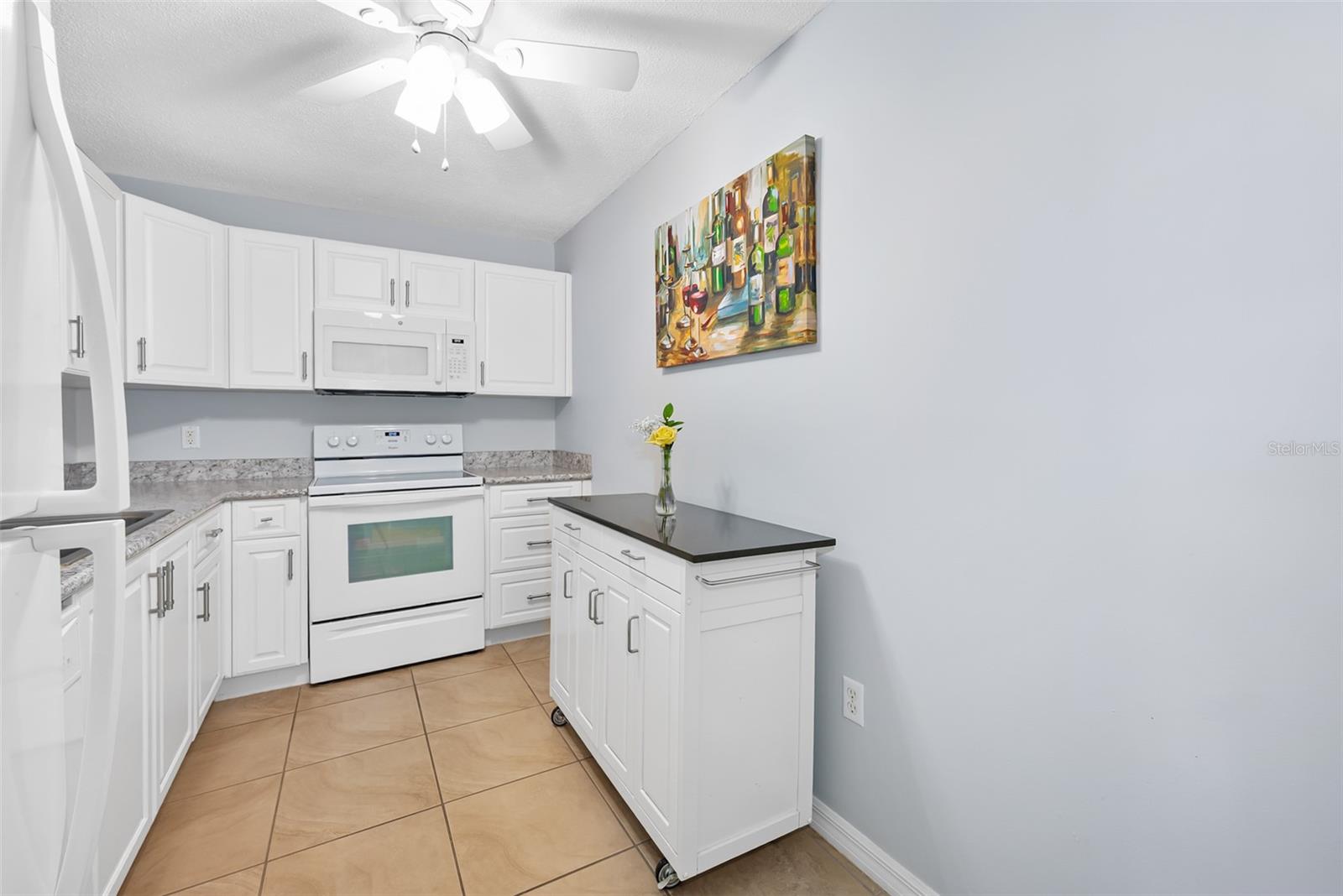 Image 6 of 44 For 2711 Halifax Avenue 478