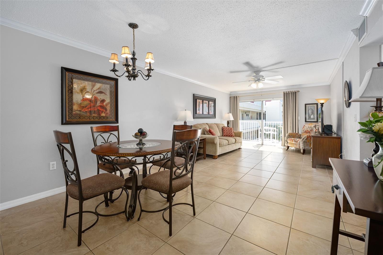 Image 7 of 44 For 2711 Halifax Avenue 478