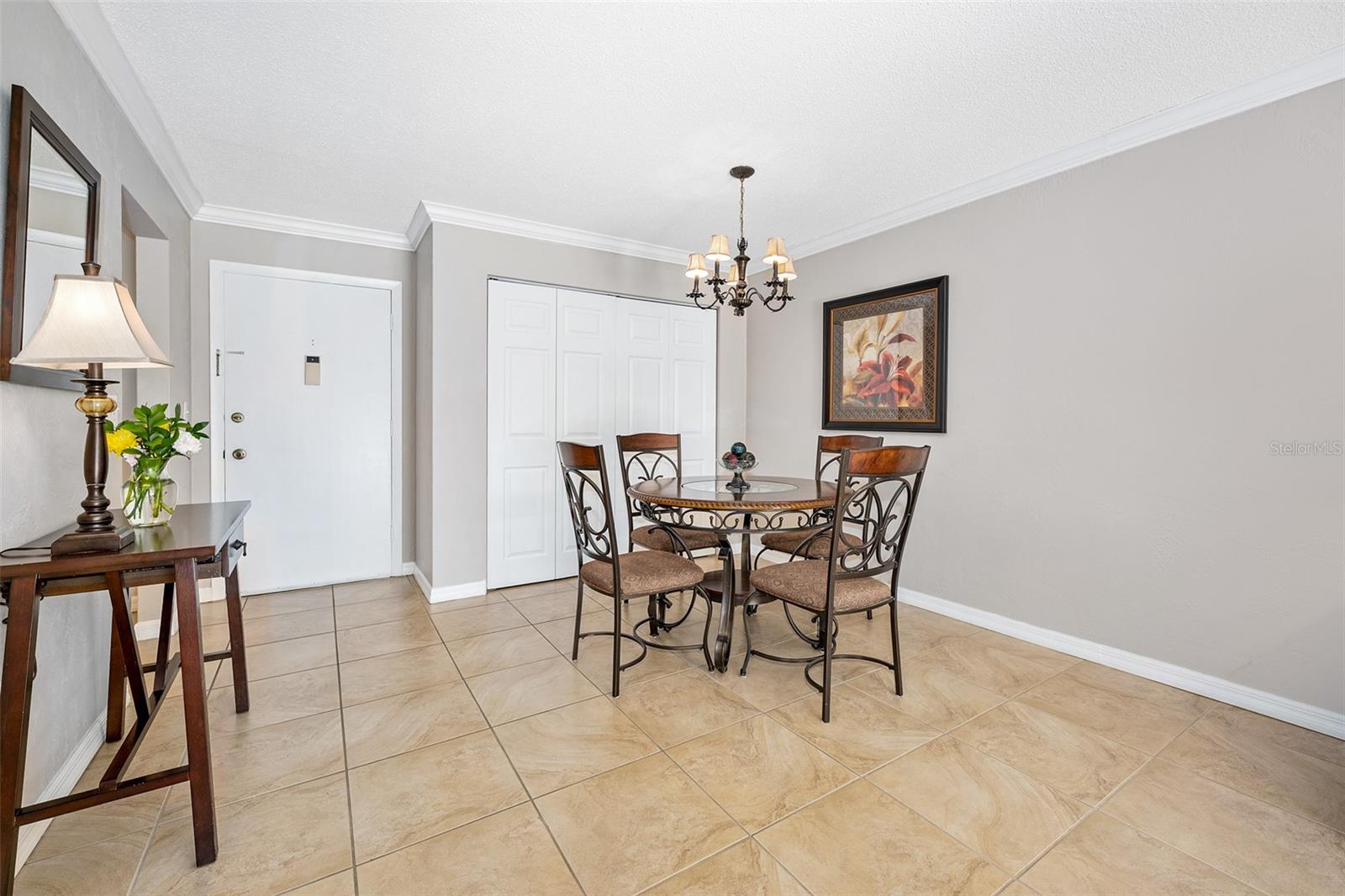 Image 8 of 44 For 2711 Halifax Avenue 478