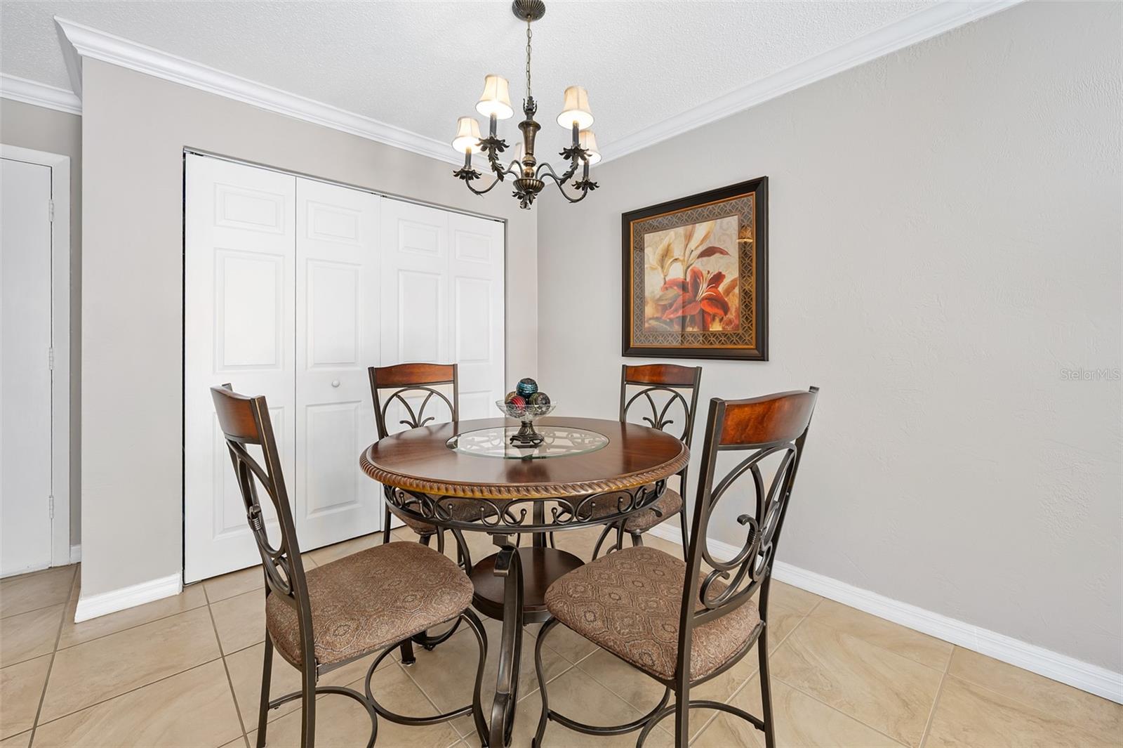 Image 9 of 44 For 2711 Halifax Avenue 478