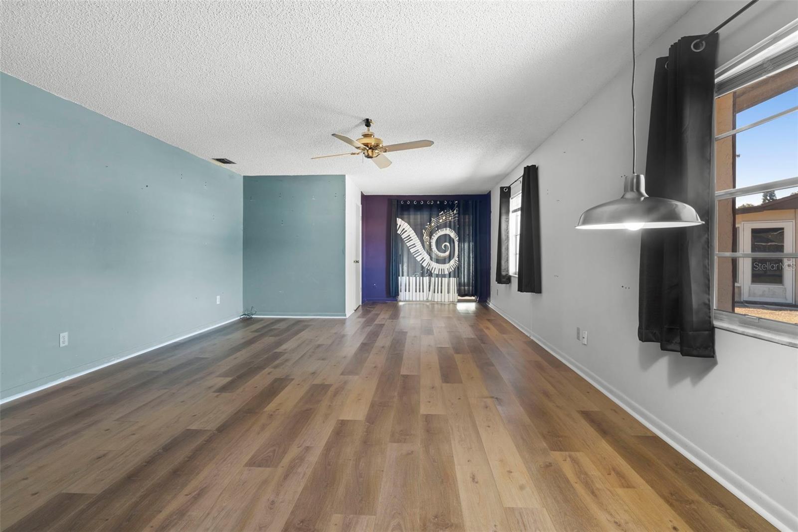 Image 19 of 40 For 42 Villa Villar Court 420