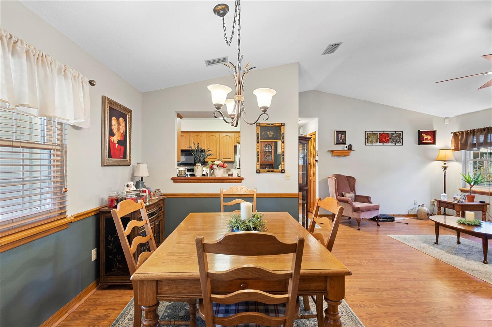 Image 5 of 40 For 114 Jarvis Avenue