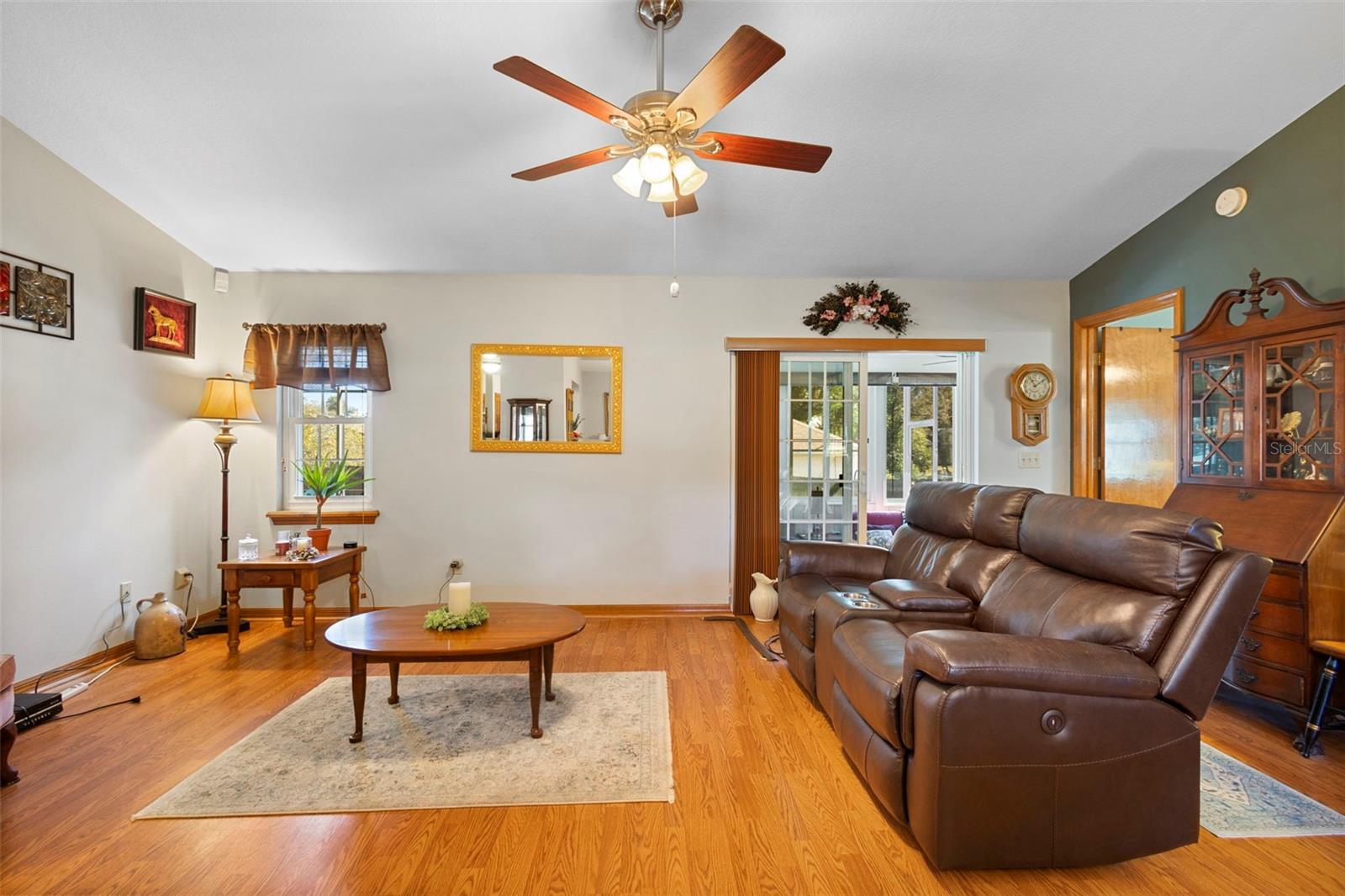 Image 9 of 40 For 114 Jarvis Avenue