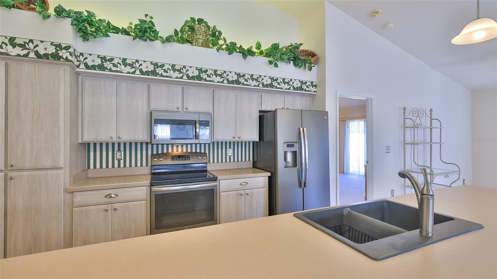 Image 14 of 40 For 6183 Sabal Point Circle