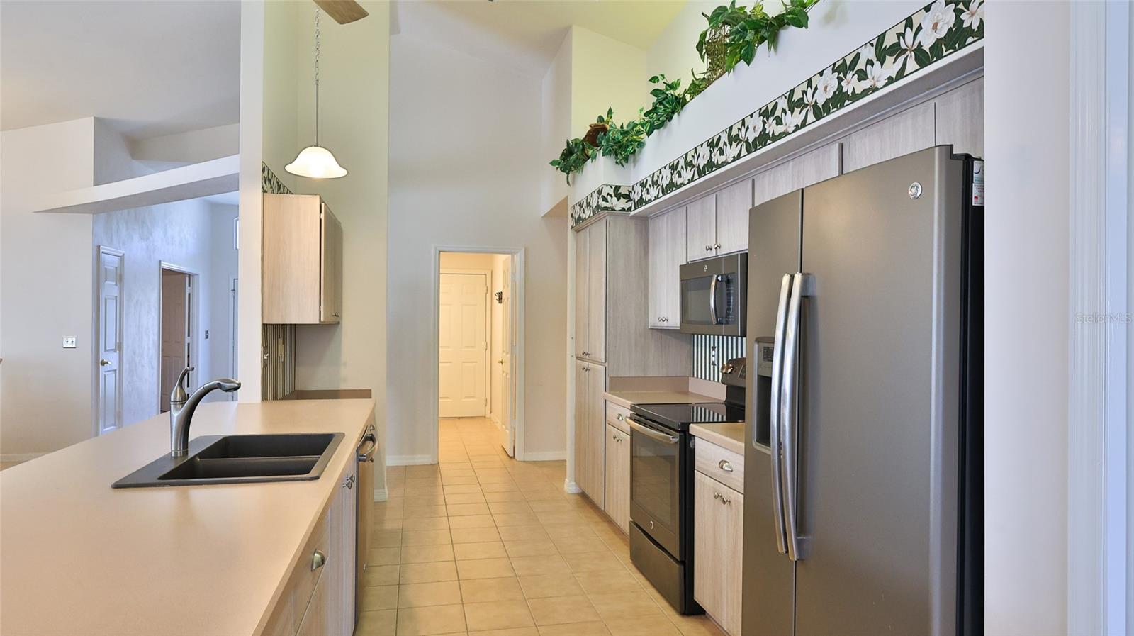 Image 15 of 40 For 6183 Sabal Point Circle